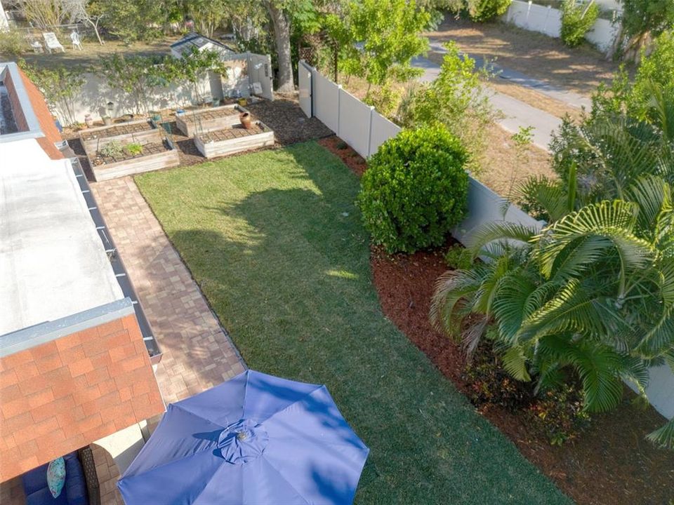 For Sale: $1,300,000 (3 beds, 2 baths, 1654 Square Feet)