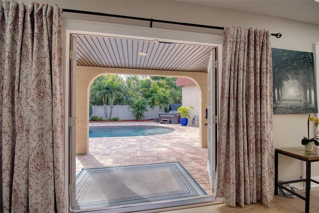 For Sale: $1,300,000 (3 beds, 2 baths, 1654 Square Feet)