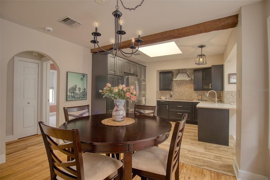 For Sale: $1,300,000 (3 beds, 2 baths, 1654 Square Feet)