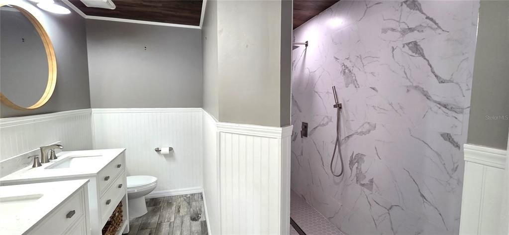 For Sale: $288,450 (4 beds, 2 baths, 1884 Square Feet)