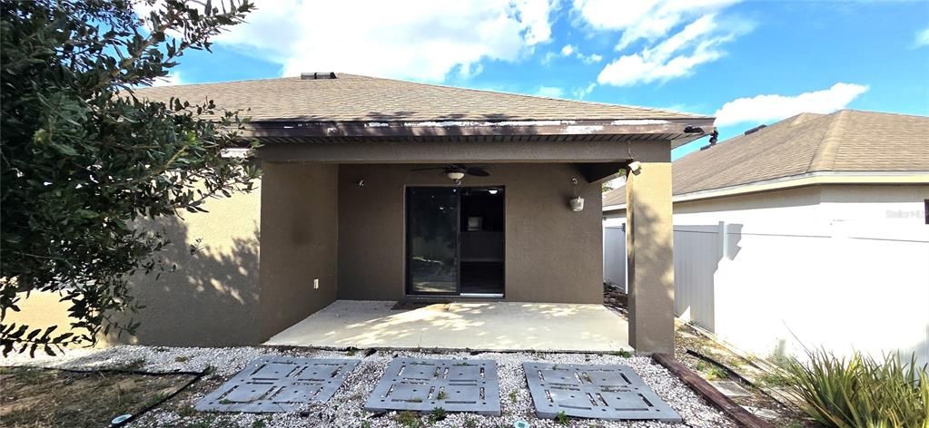 For Sale: $288,450 (4 beds, 2 baths, 1884 Square Feet)