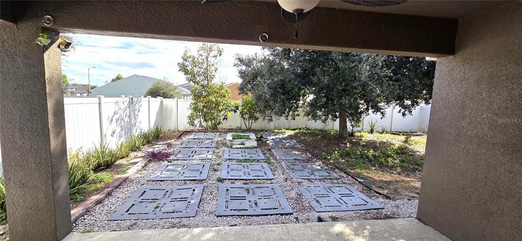 For Sale: $288,450 (4 beds, 2 baths, 1884 Square Feet)