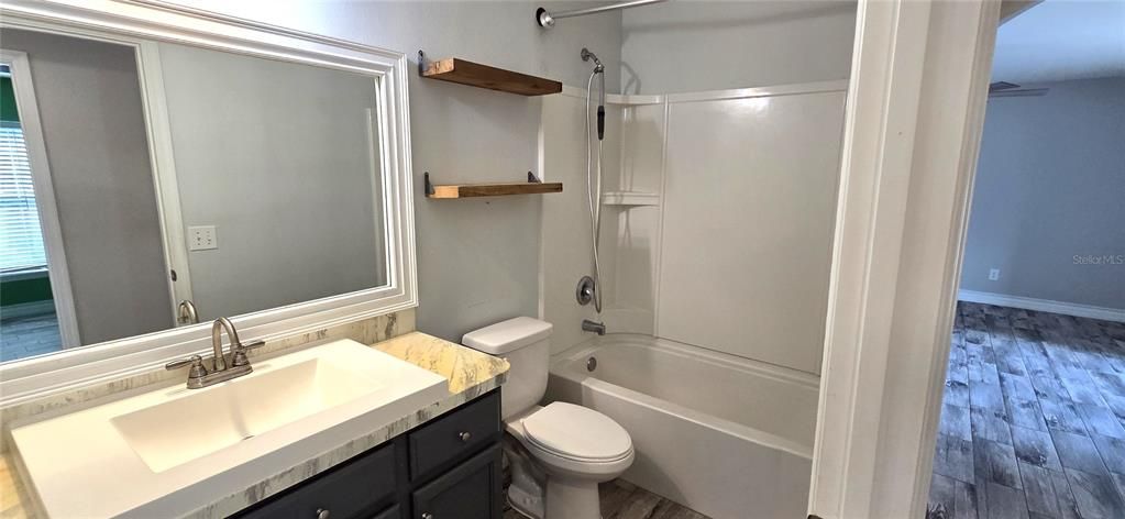 For Sale: $288,450 (4 beds, 2 baths, 1884 Square Feet)