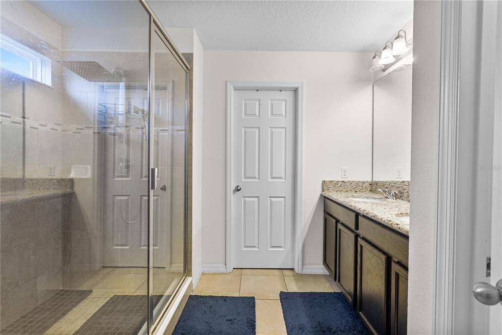 For Sale: $420,000 (4 beds, 2 baths, 1964 Square Feet)