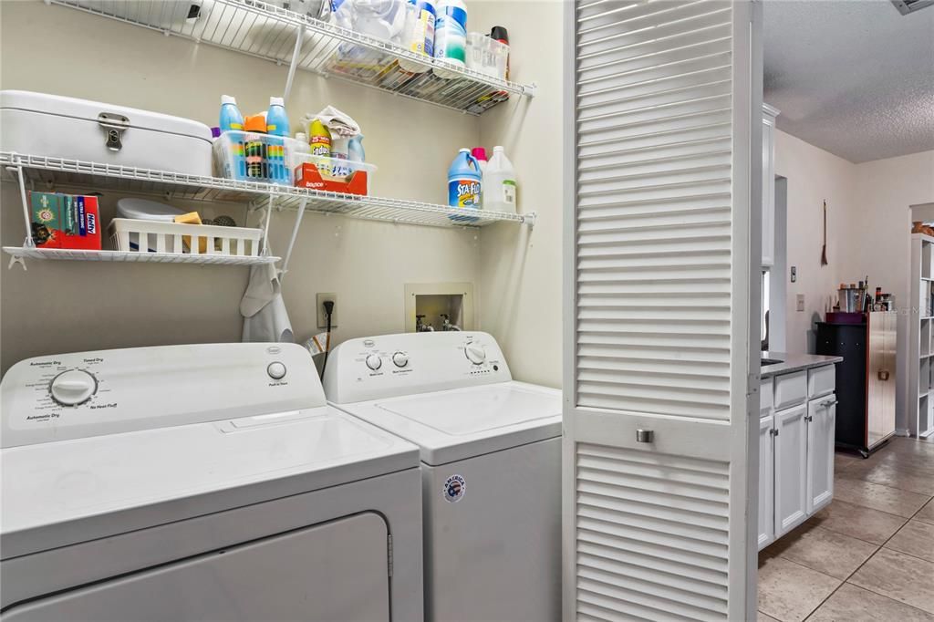 待售: $189,900 (2 贝兹, 2 浴室, 1499 平方英尺)