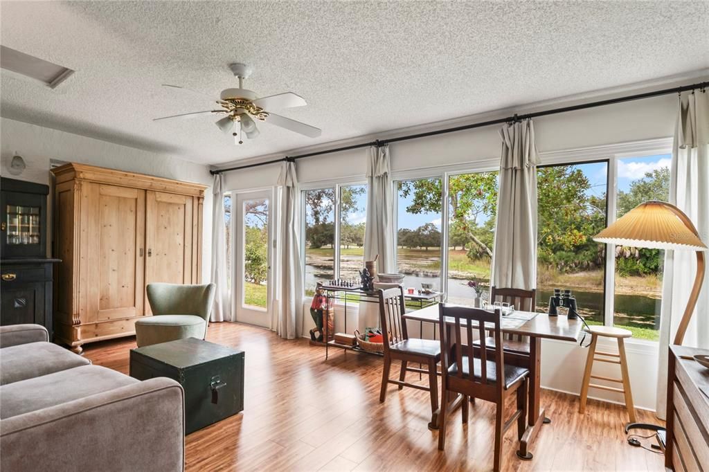 待售: $189,900 (2 贝兹, 2 浴室, 1499 平方英尺)