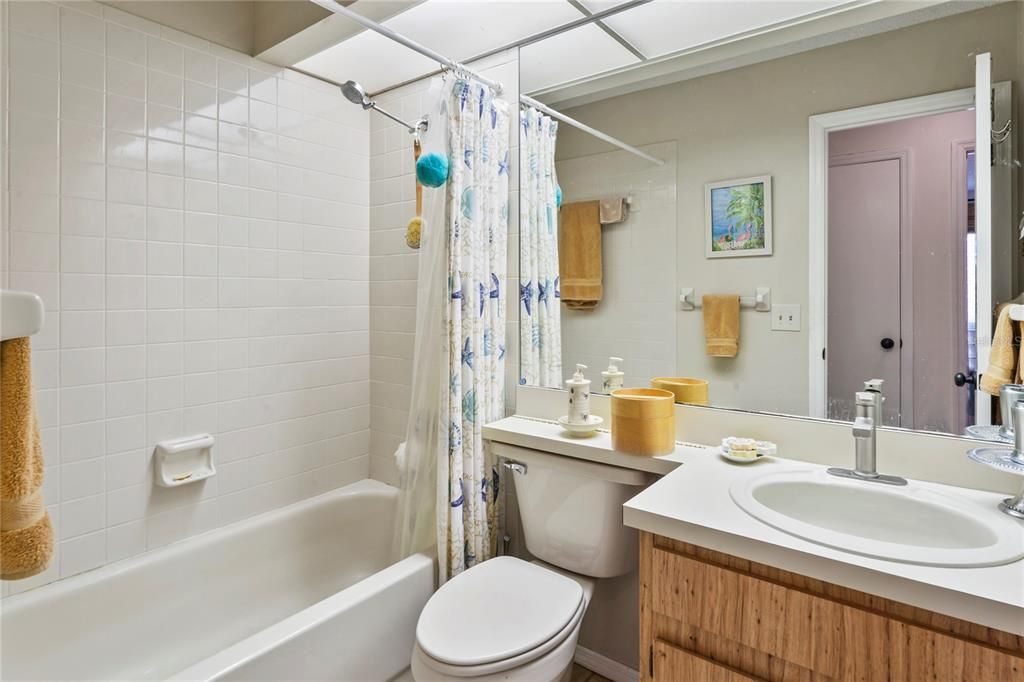 待售: $189,900 (2 贝兹, 2 浴室, 1499 平方英尺)