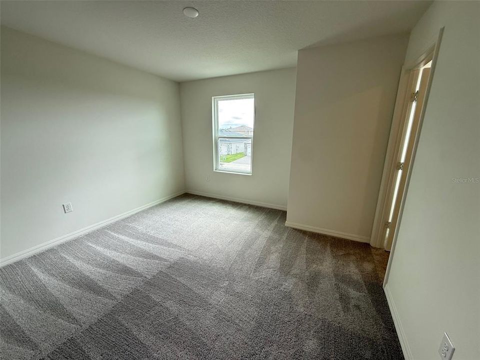 出租: $1,950 (3 贝兹, 2 浴室, 1685 平方英尺)