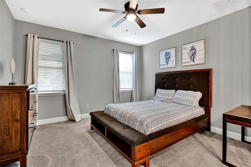 На продажу: $599,900 (4 спален, 3 ванн, 2656 Квадратных фут)