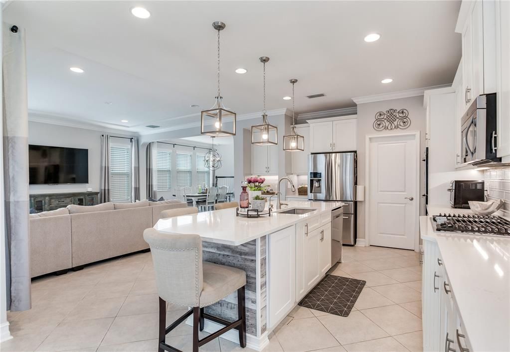 For Sale: $824,999 (4 beds, 3 baths, 3171 Square Feet)