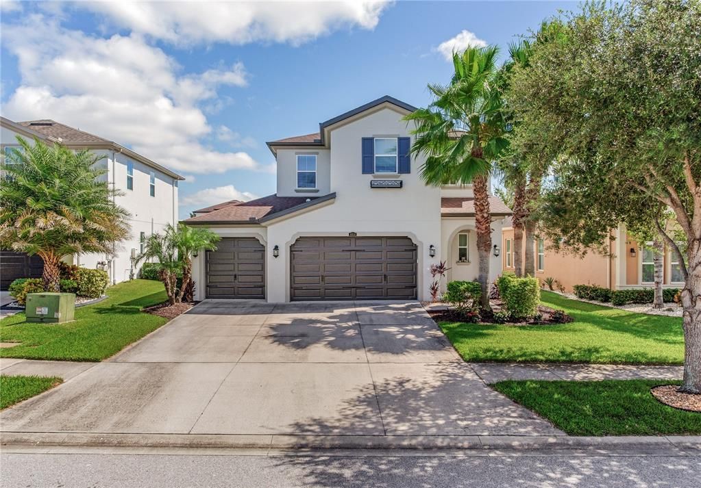 For Sale: $824,999 (4 beds, 3 baths, 3171 Square Feet)