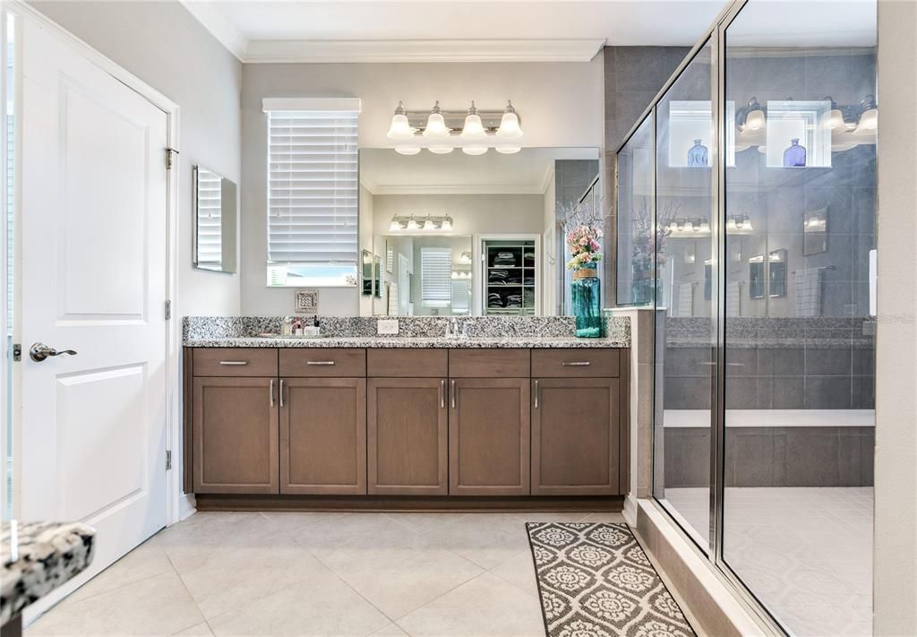 For Sale: $824,999 (4 beds, 3 baths, 3171 Square Feet)