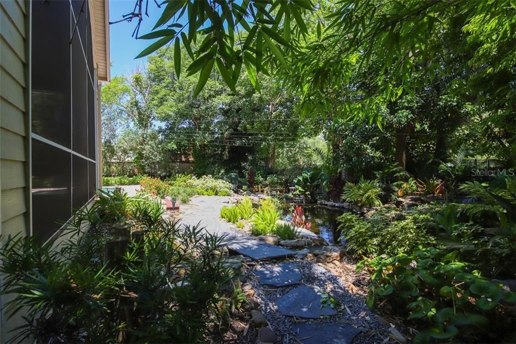 For Rent: $10,500 (5 beds, 3 baths, 4339 Square Feet)