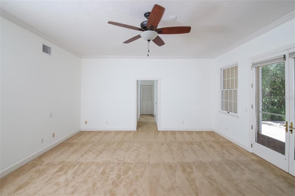 For Rent: $10,500 (5 beds, 3 baths, 4339 Square Feet)