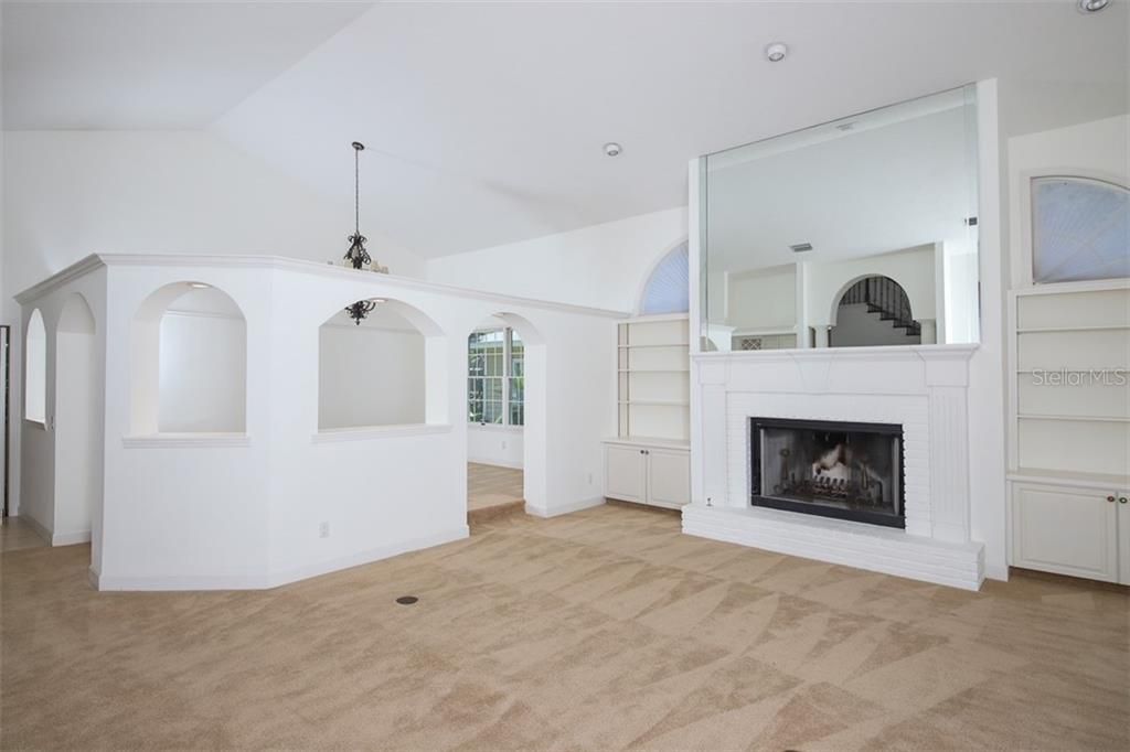 For Rent: $10,500 (5 beds, 3 baths, 4339 Square Feet)