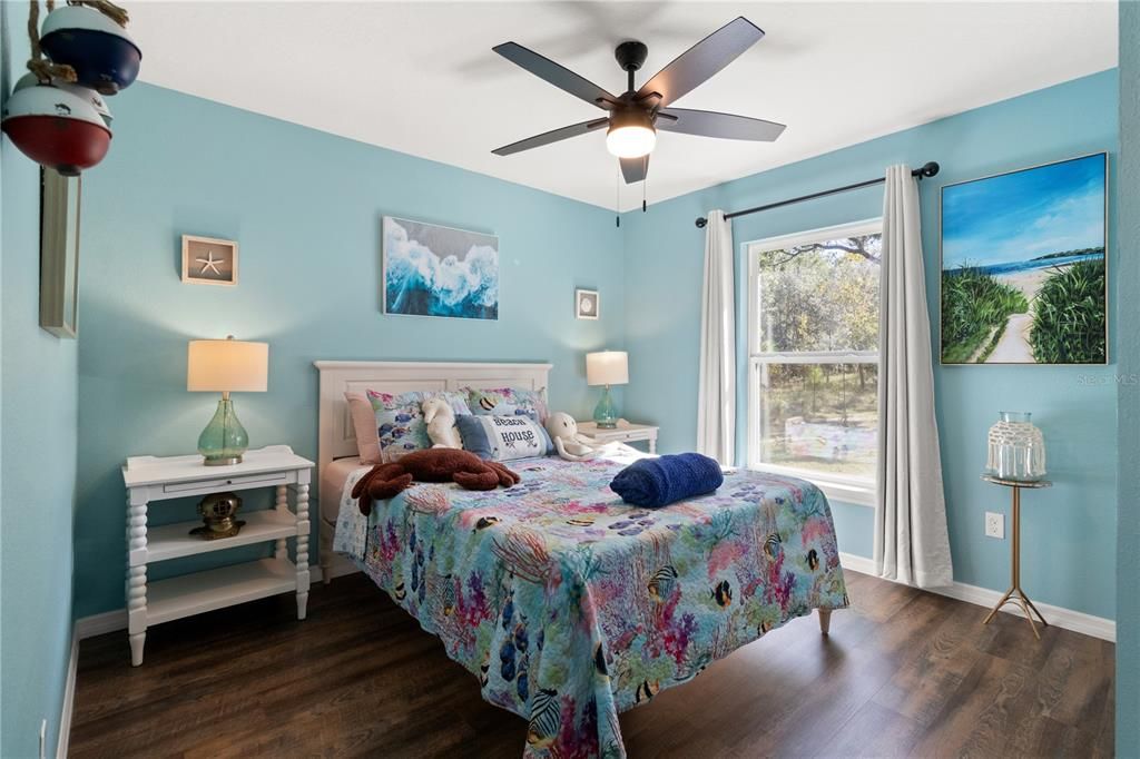 For Sale: $279,900 (3 beds, 2 baths, 1456 Square Feet)