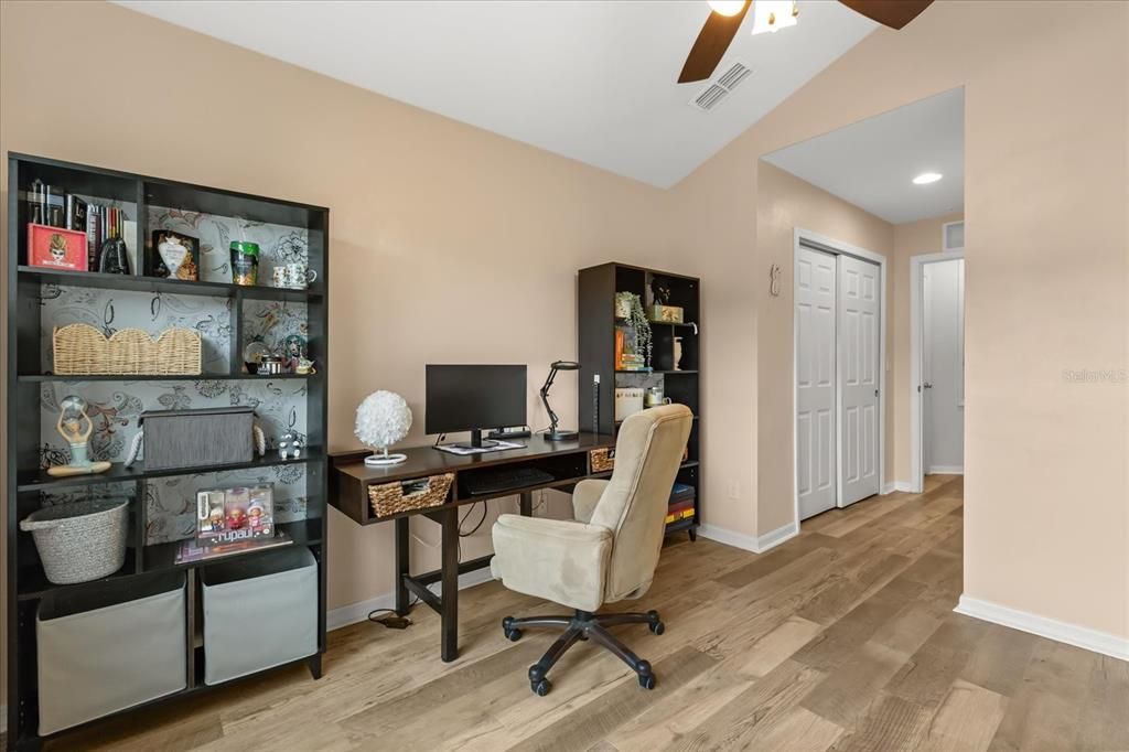 На продажу: $310,000 (3 спален, 2 ванн, 1548 Квадратных фут)