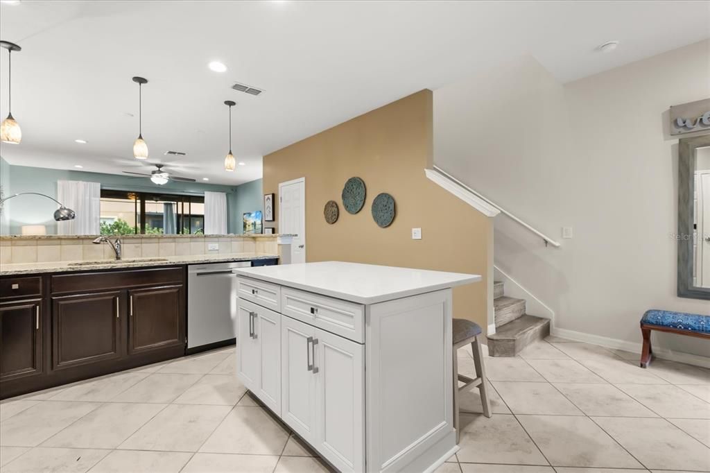 На продажу: $310,000 (3 спален, 2 ванн, 1548 Квадратных фут)