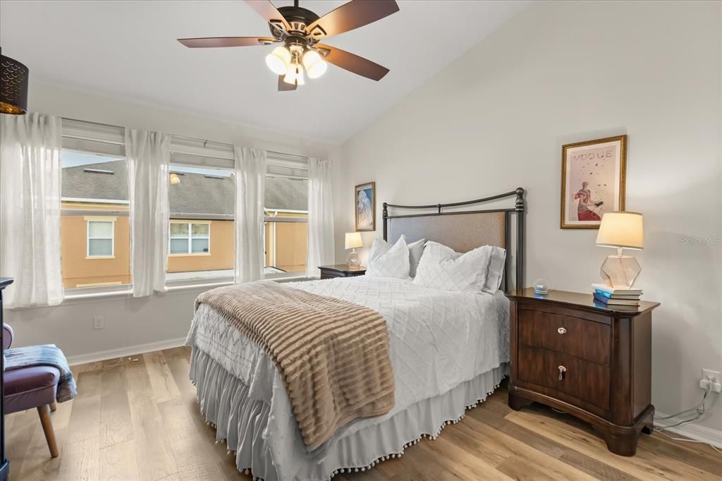 На продажу: $310,000 (3 спален, 2 ванн, 1548 Квадратных фут)