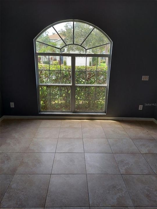 En Renta: $2,500 (4 camas, 2 baños, 2388 Pies cuadrados)