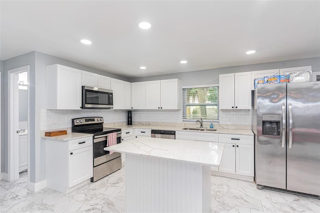 For Sale: $299,500 (3 beds, 2 baths, 1503 Square Feet)