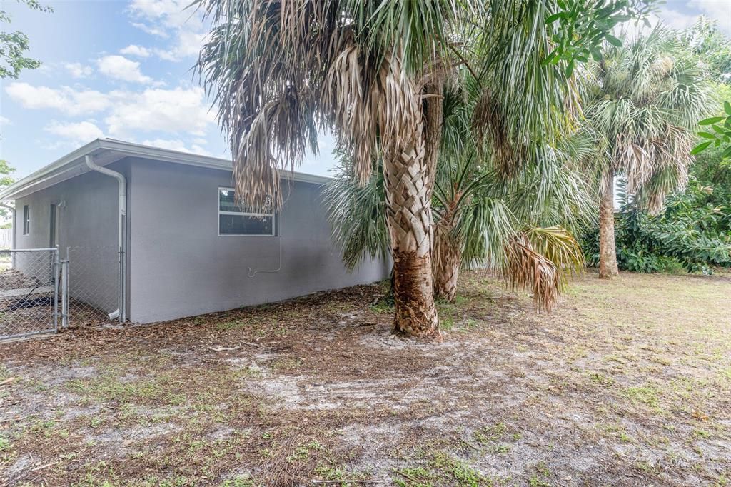 For Sale: $299,500 (3 beds, 2 baths, 1503 Square Feet)