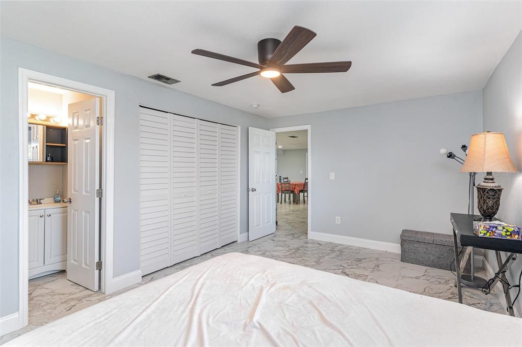 For Sale: $299,500 (3 beds, 2 baths, 1503 Square Feet)