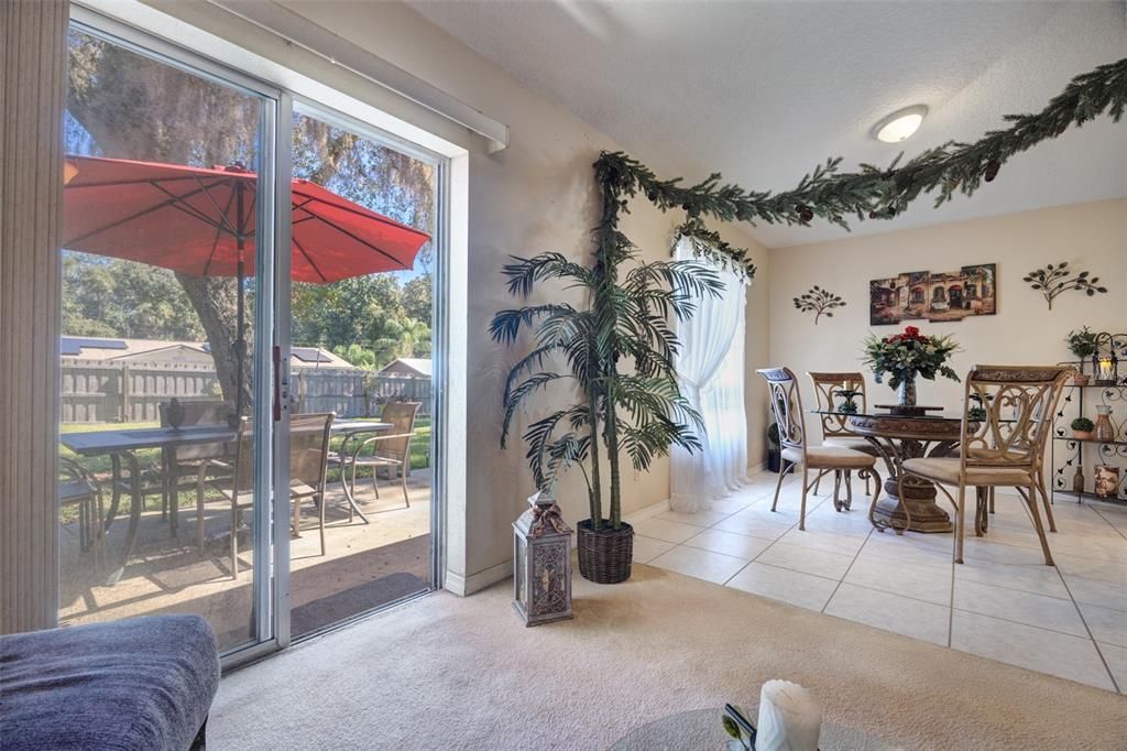 For Sale: $284,000 (3 beds, 2 baths, 1284 Square Feet)