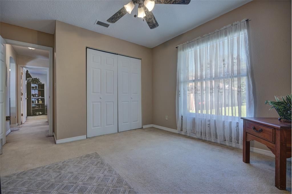 For Sale: $284,000 (3 beds, 2 baths, 1284 Square Feet)