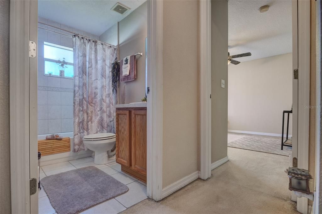 For Sale: $284,000 (3 beds, 2 baths, 1284 Square Feet)