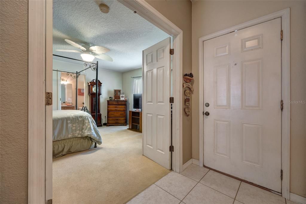 For Sale: $284,000 (3 beds, 2 baths, 1284 Square Feet)