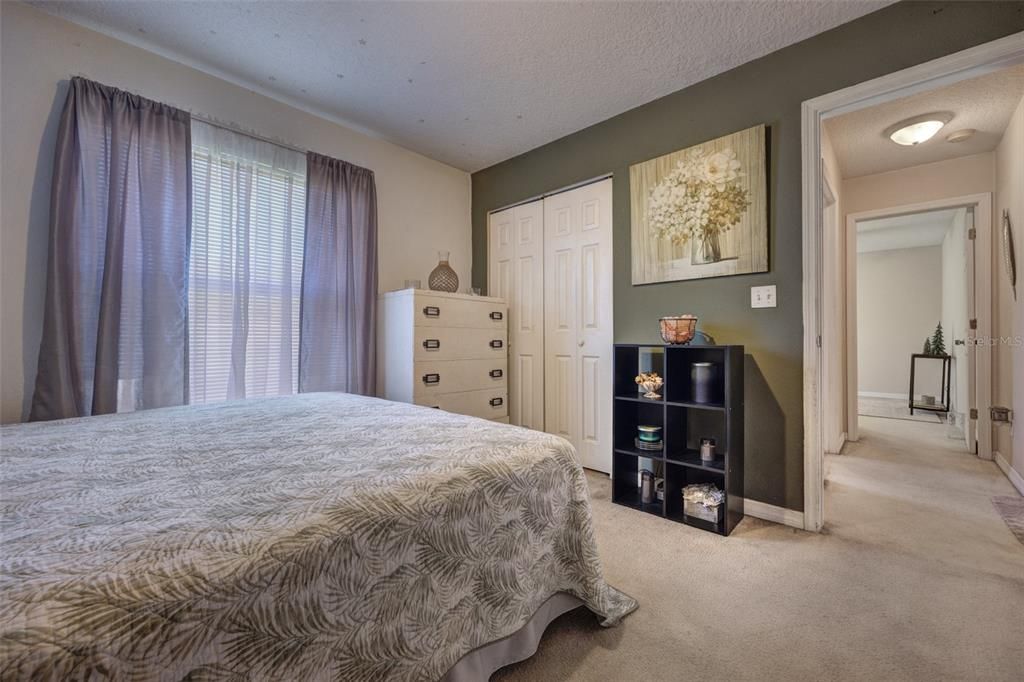 For Sale: $284,000 (3 beds, 2 baths, 1284 Square Feet)