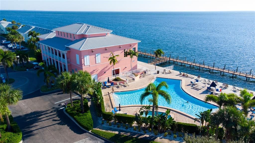 待售: $255,000 (1 贝兹, 2 浴室, 823 平方英尺)