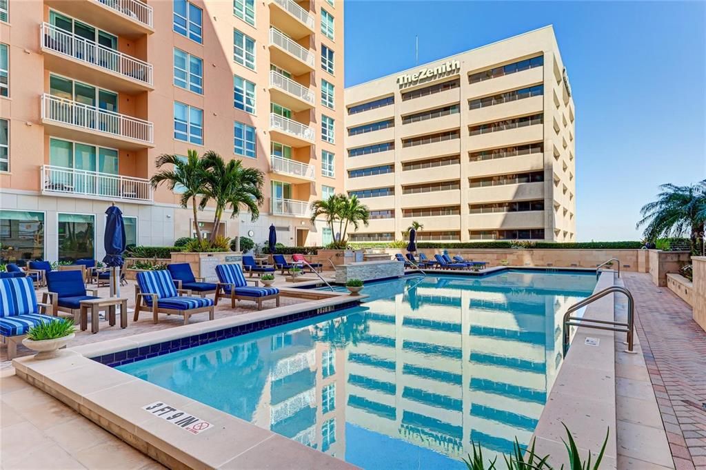 For Sale: $1,050,000 (2 beds, 2 baths, 1364 Square Feet)