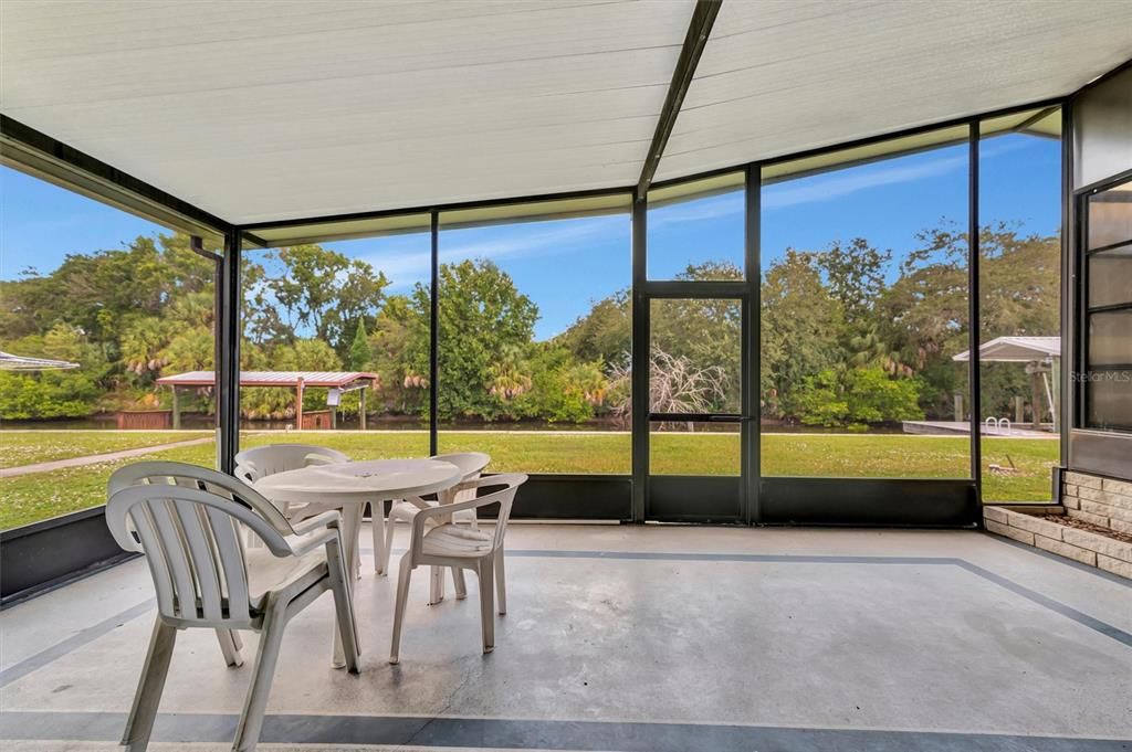 待售: $209,900 (2 贝兹, 2 浴室, 1482 平方英尺)