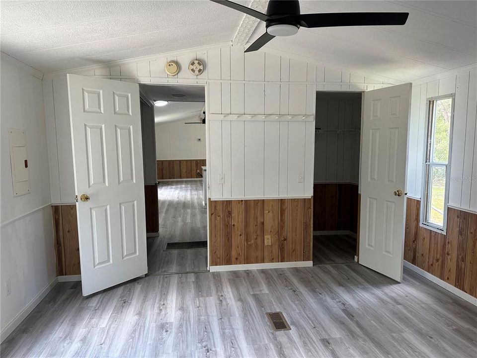 待售: $172,500 (2 贝兹, 2 浴室, 924 平方英尺)