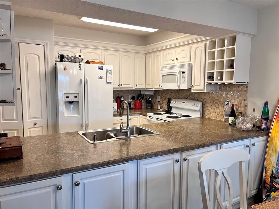 出租: $2,000 (2 贝兹, 2 浴室, 1140 平方英尺)