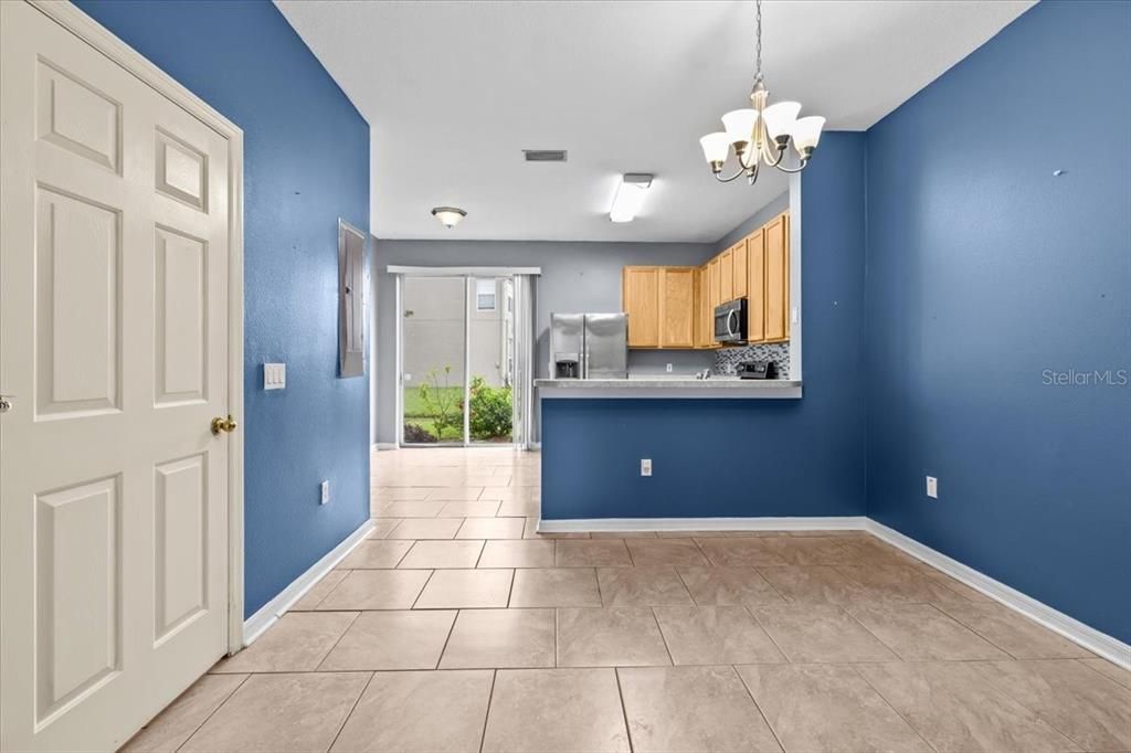 待售: $222,000 (2 贝兹, 2 浴室, 1205 平方英尺)