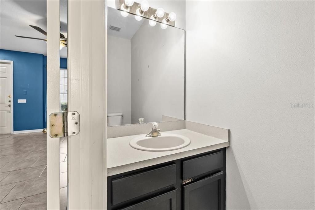 待售: $222,000 (2 贝兹, 2 浴室, 1205 平方英尺)