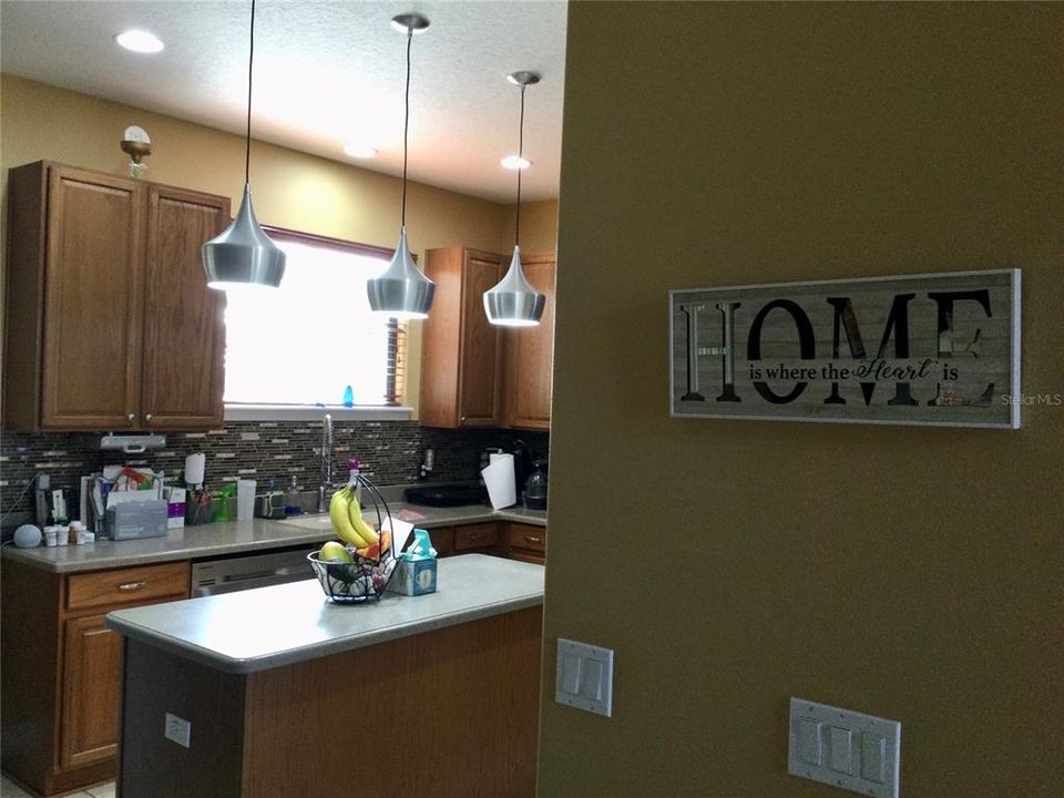 For Sale: $357,000 (3 beds, 2 baths, 2059 Square Feet)