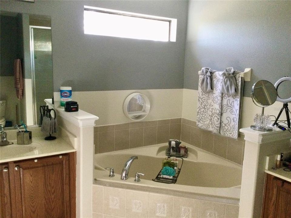 For Sale: $357,000 (3 beds, 2 baths, 2059 Square Feet)