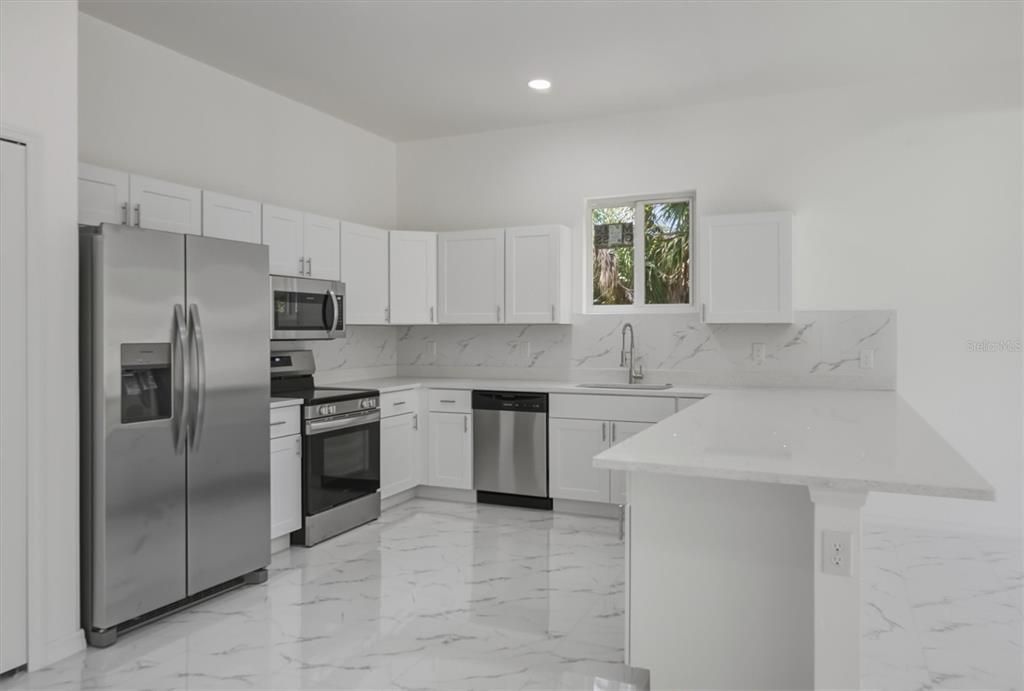 For Sale: $350,000 (3 beds, 2 baths, 1657 Square Feet)