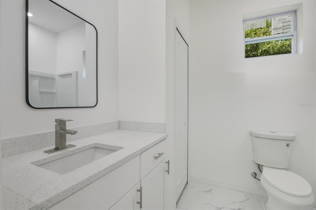 For Sale: $350,000 (3 beds, 2 baths, 1657 Square Feet)