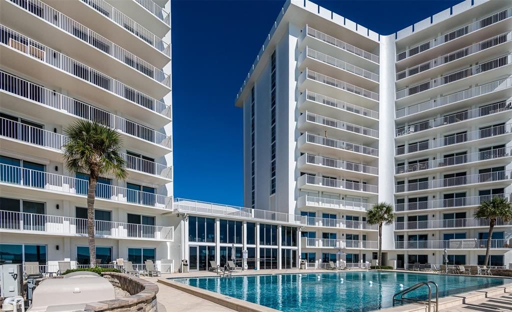 На продажу: $590,000 (2 спален, 2 ванн, 1235 Квадратных фут)