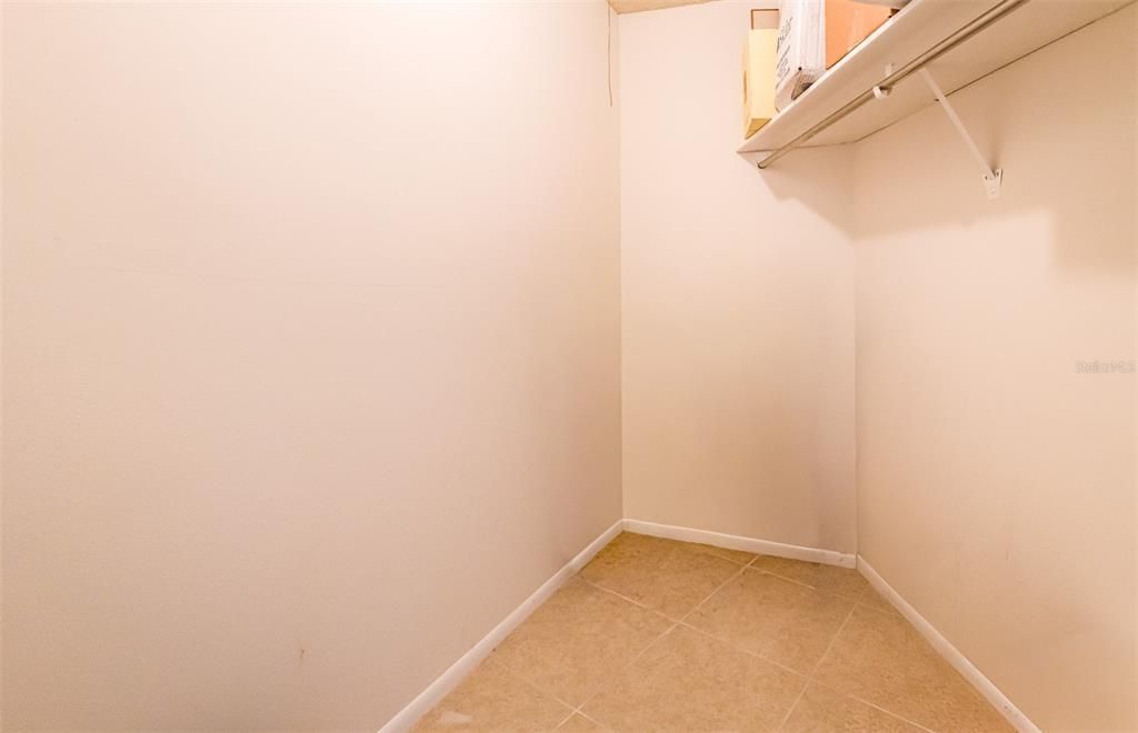 На продажу: $590,000 (2 спален, 2 ванн, 1235 Квадратных фут)