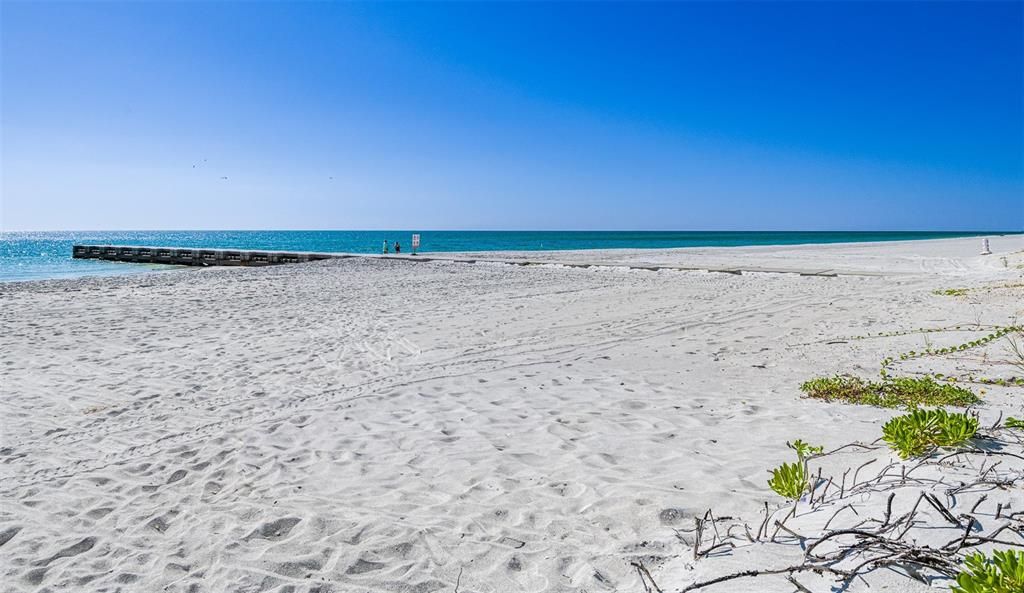 На продажу: $590,000 (2 спален, 2 ванн, 1235 Квадратных фут)