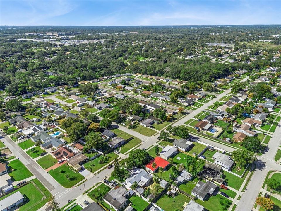 合同活跃: $284,900 (3 贝兹, 1 浴室, 1020 平方英尺)