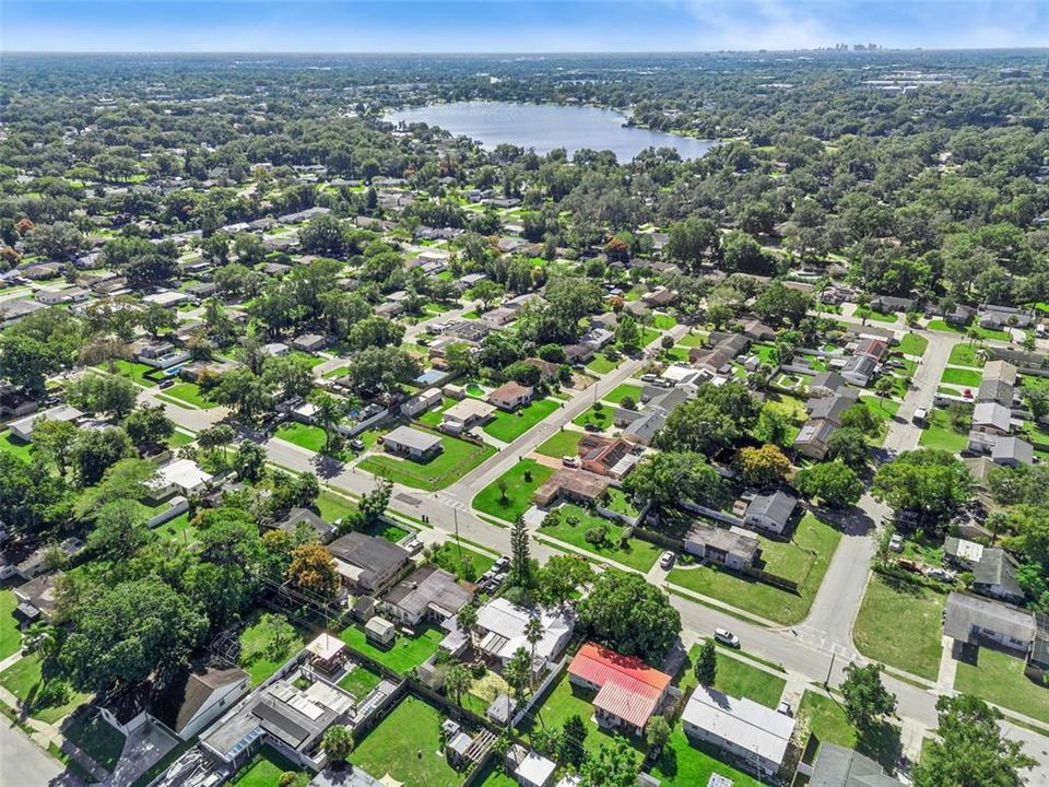 合同活跃: $284,900 (3 贝兹, 1 浴室, 1020 平方英尺)