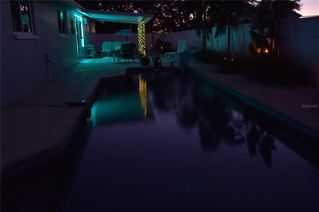 For Sale: $370,000 (2 beds, 2 baths, 1209 Square Feet)