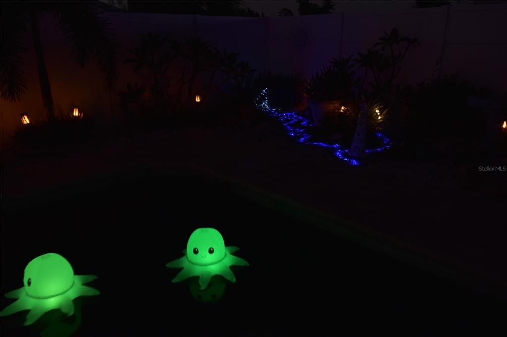 For Sale: $370,000 (2 beds, 2 baths, 1209 Square Feet)